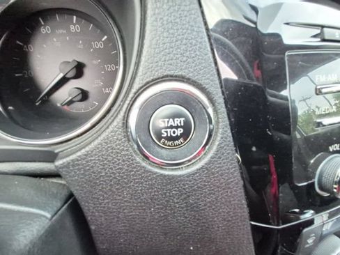 Used 2017 Nissan Rogue Sport SV AWD/4WD image 21