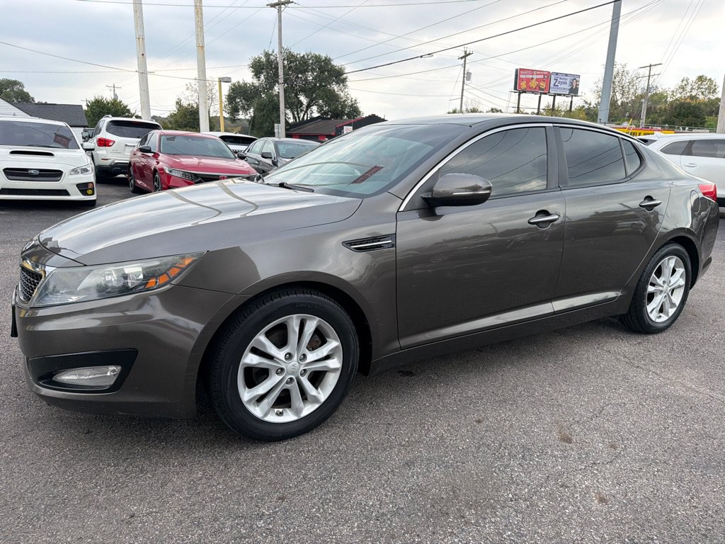 Used 2012 Kia Optima LX FWD image 9