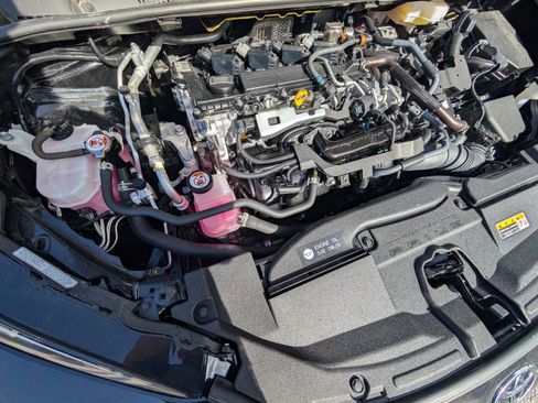 Used 2024 Toyota Prius LE image 19