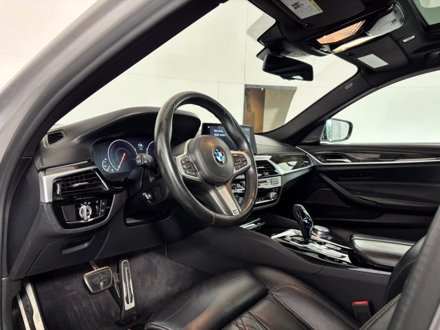 Used 2019 BMW M550i xDrive w/ Dynamic Handling Package AWD/4WD image 9