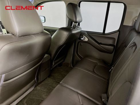 Used 2017 Nissan Frontier PRO-4X w/ Pro-4x Luxury Package AWD/4WD image 32