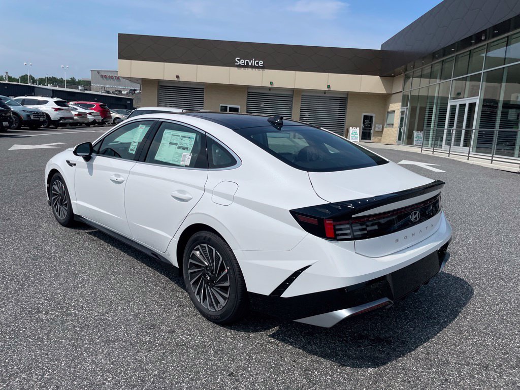 New 2026 Hyundai Sonata SEL FWD image 5