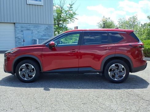 Used 2025 Nissan Rogue SV AWD/4WD image 7