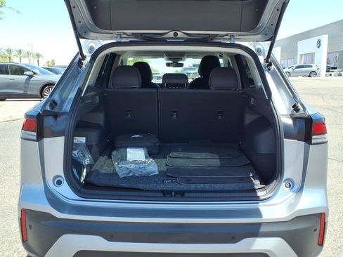 Used 2025 Volkswagen Tiguan S FWD image 16