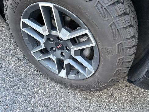Used 2026 GMC Terrain AT4 w/ Convenience Package III AWD/4WD image 8