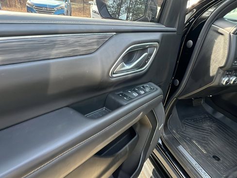 Used 2022 GMC Yukon XL SLT image 15