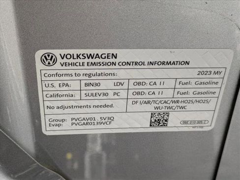 Used 2023 Volkswagen Taos SE w/ Panoramic Sunroof Package image 23