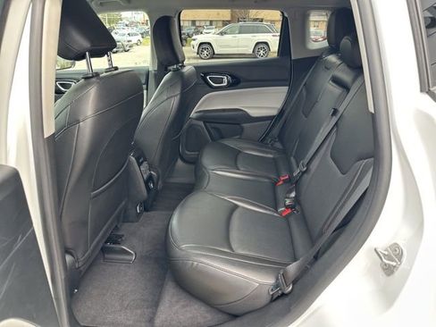 Certified 2022 Jeep Compass Limited AWD/4WD image 23