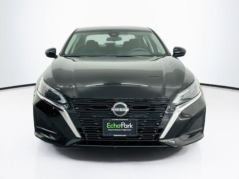 Used 2023 Nissan Altima 2.5 S FWD image 2