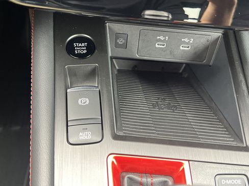 Certified 2025 Nissan Kicks SR FWD image 6