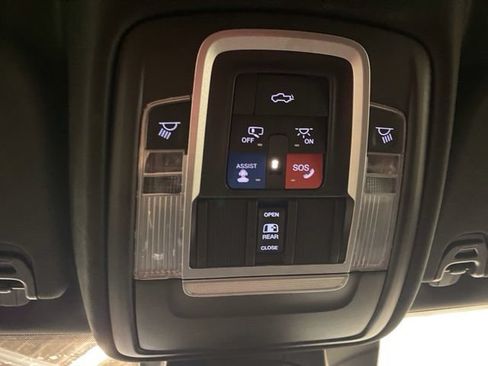 Used 2020 RAM 1500 Limited AWD/4WD image 31