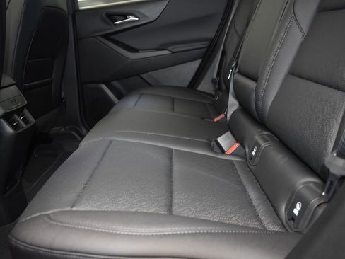 New 2026 Chevrolet Equinox LT w/ Convenience Package II image 16