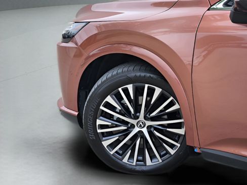 Certified 2023 Lexus RX 350 Premium Plus w/ Cold Area Package AWD/4WD image 22