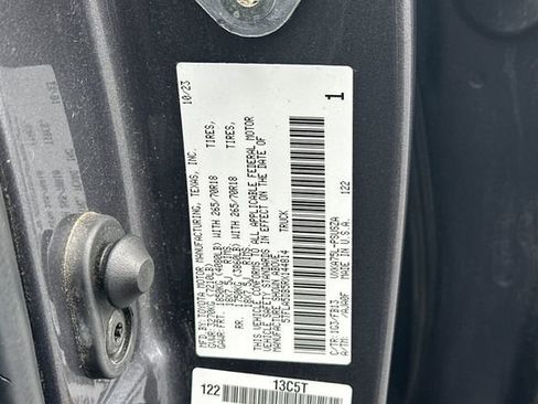 Used 2024 Toyota Tundra SR5 AWD/4WD image 33