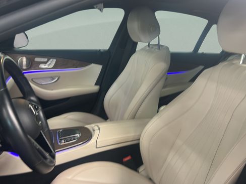 Used 2022 Mercedes-Benz E 350 Sedan image 9
