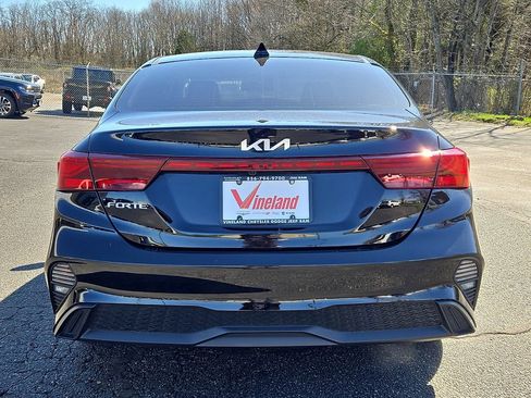 Used 2023 Kia Forte LXS image 5