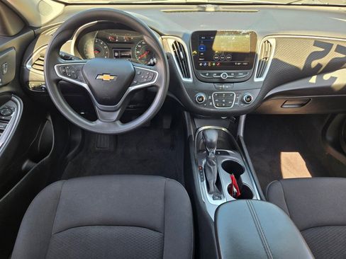 Used 2022 Chevrolet Malibu LT image 15