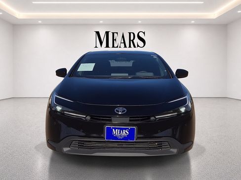Used 2023 Toyota Prius LE FWD image 8