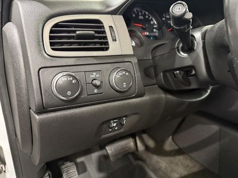 Used 2013 Chevrolet Tahoe LT image 22