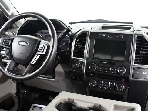 Used 2017 Ford F350 XLT AWD/4WD image 8