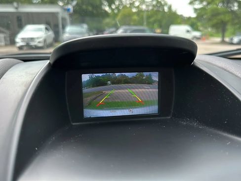 Used 2018 Ford Fiesta SE FWD image 11