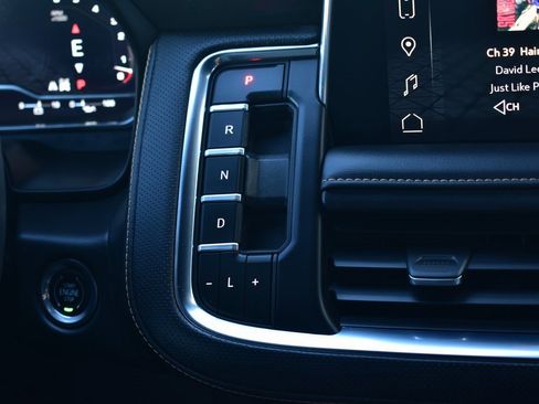 Used 2023 GMC Yukon XL AT4 w/ AT4 Premium Plus Package image 39