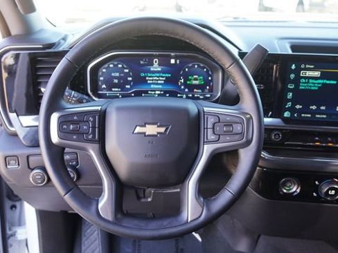 Used 2023 Chevrolet Silverado 1500 LT image 25