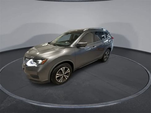 Used 2019 Nissan Rogue SV w/ Sun & Sound Touring Package image 4
