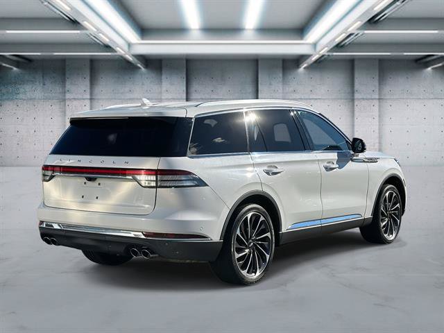 Used 2023 Lincoln Aviator Reserve w/ Equipment Group 201A AWD/4WD image 6