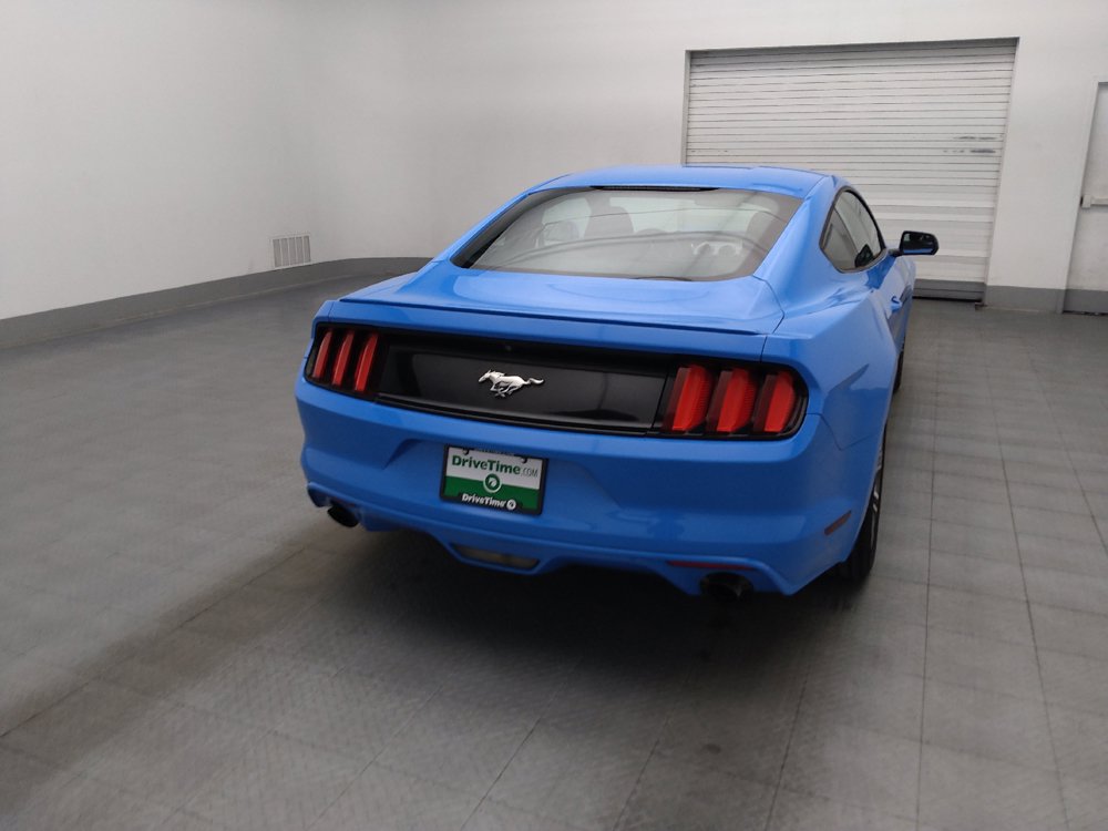 Used 2017 Ford Mustang Coupe RWD image 7