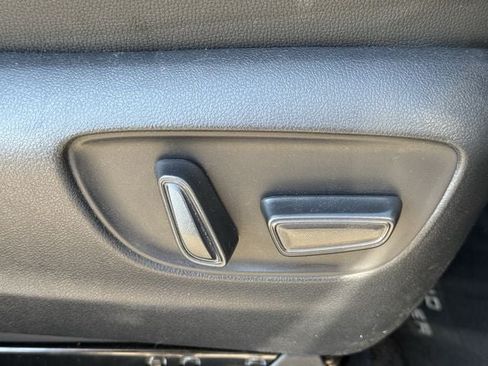 Used 2026 Toyota Grand Highlander FWD image 32