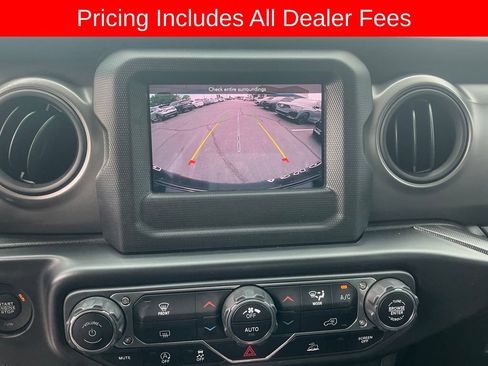 Used 2021 Jeep Wrangler Sport AWD/4WD image 17