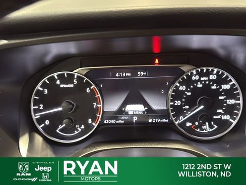 Used 2025 Nissan Rogue SV AWD/4WD image 11