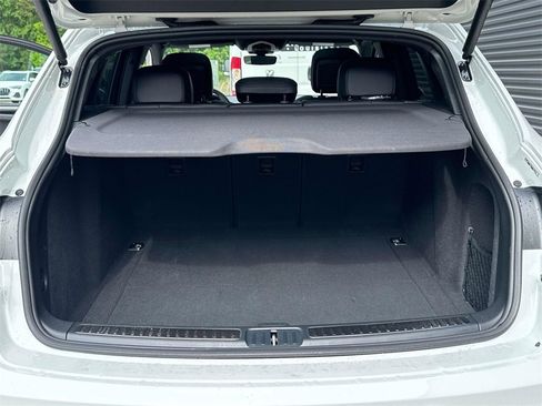 Used 2025 Porsche Macan Turbo image 27