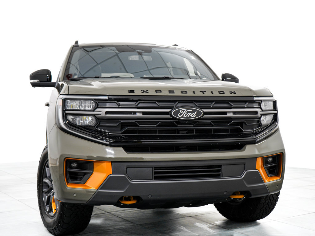 Certified 2025 Ford Expedition Tremor AWD/4WD image 3
