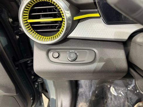 New 2026 Chevrolet Trax LT image 16