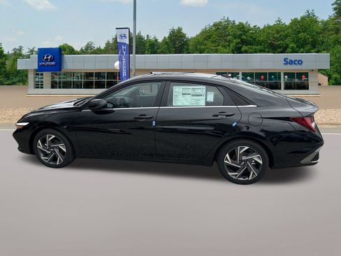 New 2025 Hyundai Elantra Limited image 6