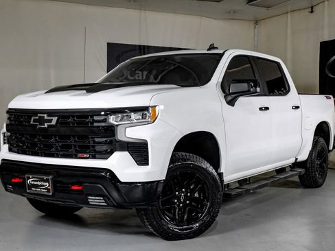 Used 2022 Chevrolet Silverado 1500 LT Trail Boss w/ Convenience Package II AWD/4WD image 4