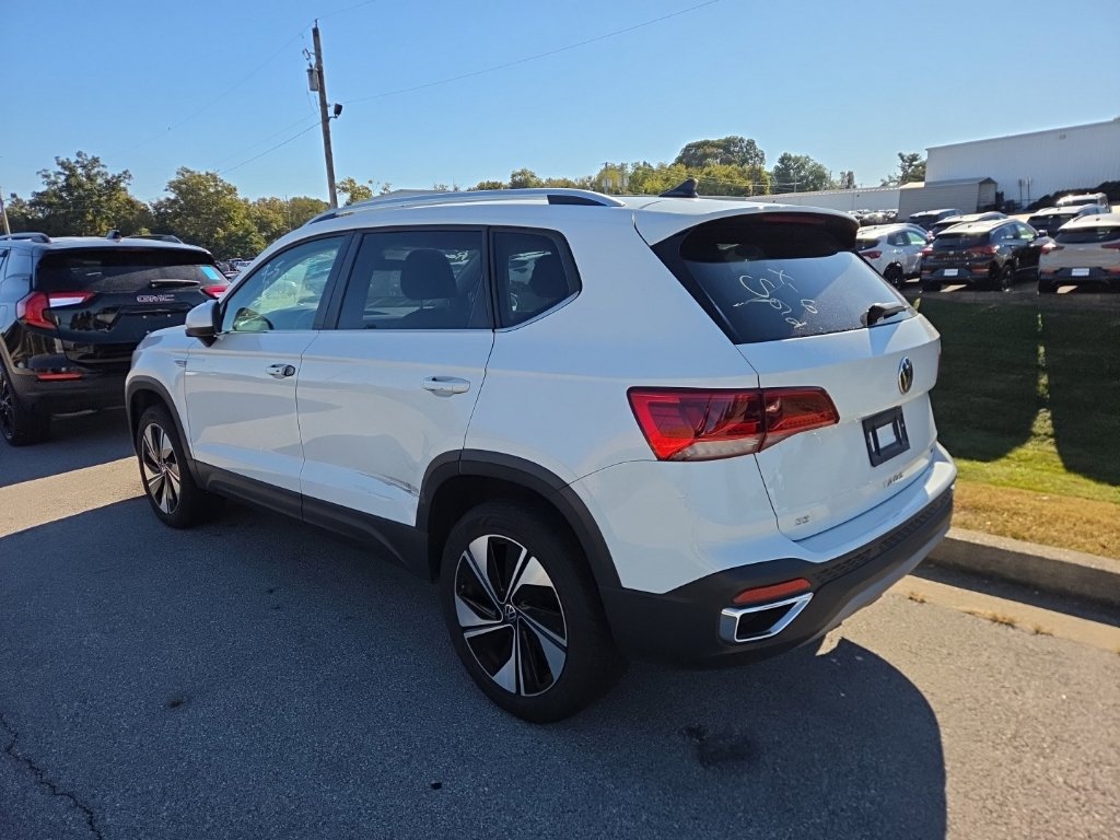 Used 2023 Volkswagen Taos SE AWD/4WD image 4