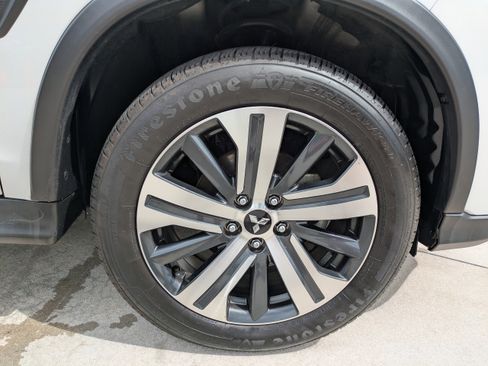 Used 2020 Mitsubishi Outlander Sport ES FWD image 9