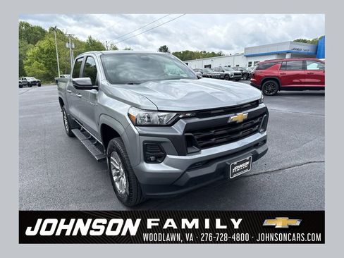Used 2023 Chevrolet Colorado LT w/ LT Convenience Package II AWD/4WD image 1