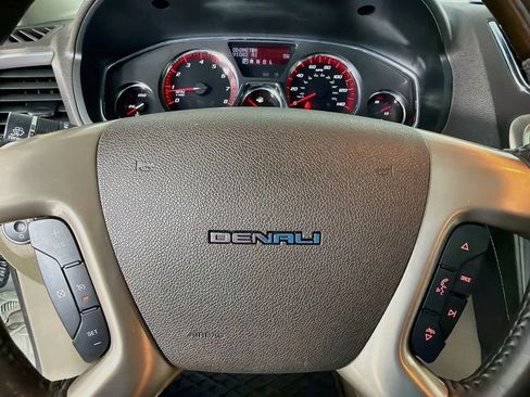 Used 2014 GMC Acadia Denali AWD/4WD image 16