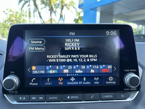 Used 2025 Nissan Sentra SV FWD image 25
