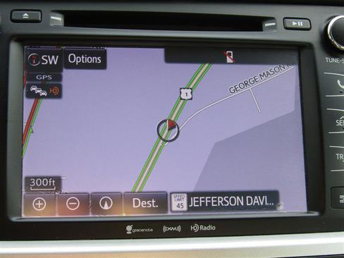 Used 2016 Toyota Highlander XLE image 19