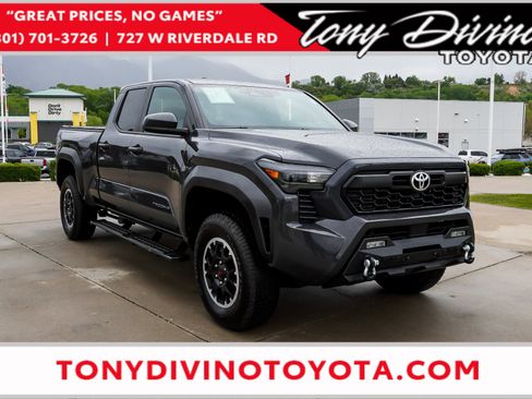 Certified 2025 Toyota Tacoma TRD Off-Road AWD/4WD image 1