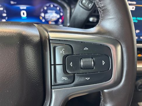 Used 2023 Chevrolet Silverado 1500 LT AWD/4WD image 12