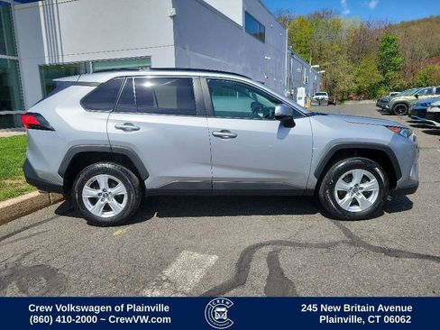 Used 2021 Toyota RAV4 XLE image 33