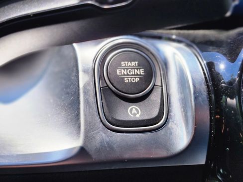 Certified 2026 Mercedes-Benz GLB 250 4MATIC image 29