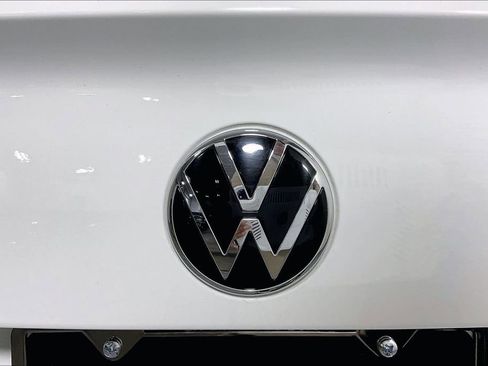 Used 2024 Volkswagen Jetta GLI 40th Anniversary Edition image 40