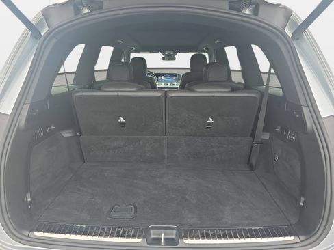 Certified 2025 Mercedes-Benz GLS 450 4MATIC image 12
